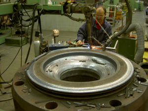 Cylinder cover inspection